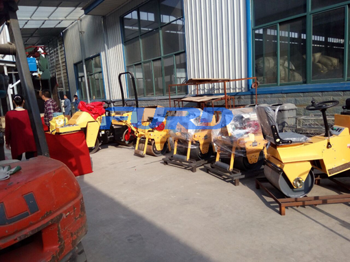 福瑞得機械座駕壓路機，手扶壓路機，小型灌縫機，井蓋切割機及時發(fā)貨