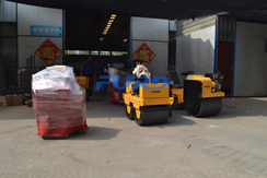 福瑞得機(jī)械手扶雙輪壓路機(jī)，手扶單輪壓路機(jī)，座駕壓路機(jī)及時包裝發(fā)貨