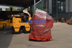 福瑞得機(jī)械手扶雙輪壓路機(jī)，手扶單輪壓路機(jī)，路面開槽機(jī)及時包裝發(fā)貨