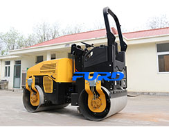 如何根據(jù)施工環(huán)境選擇合適的小型壓路機？
